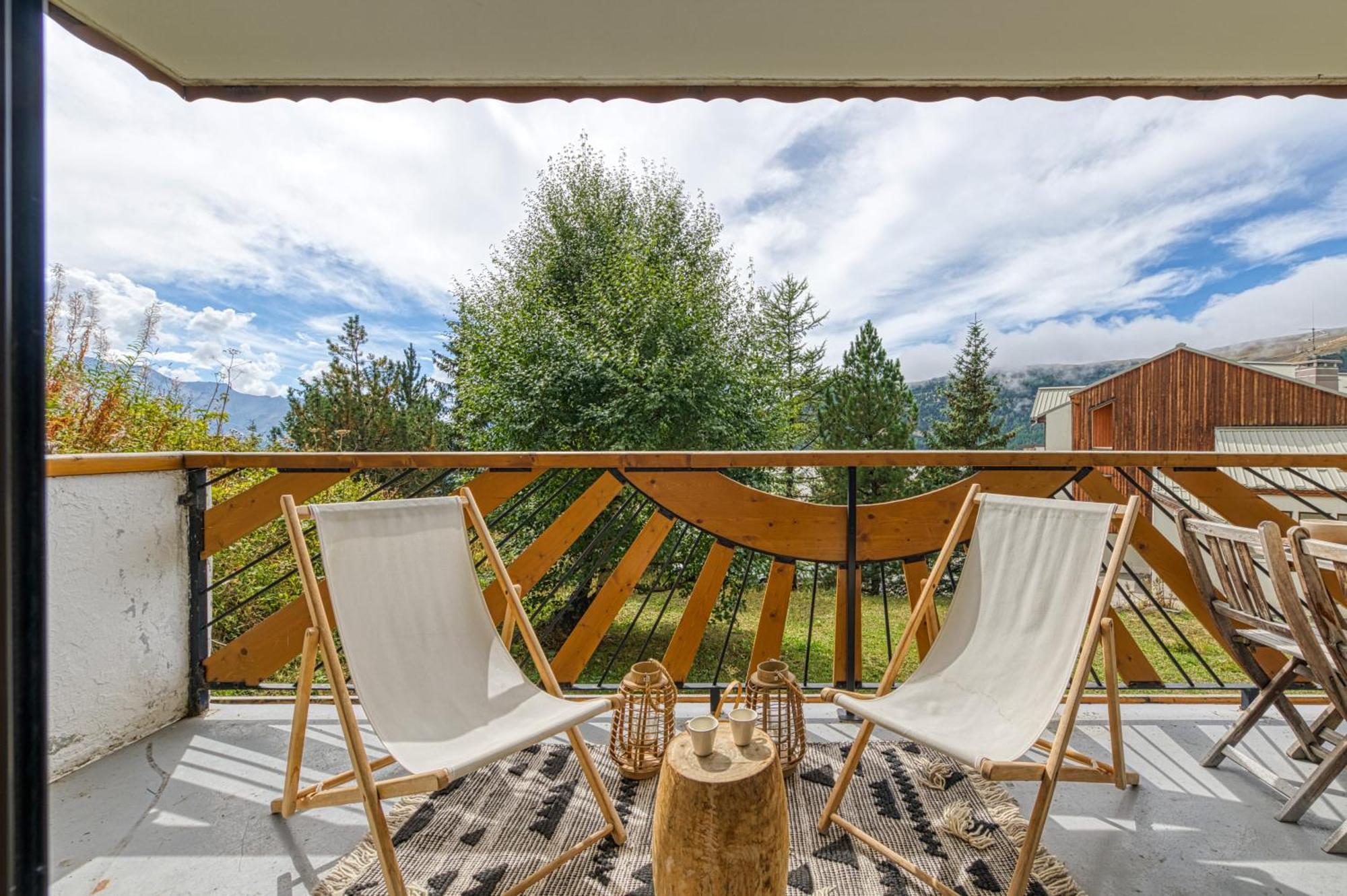Homency - Residence Helios G1 Alpe d'Huez Екстериор снимка